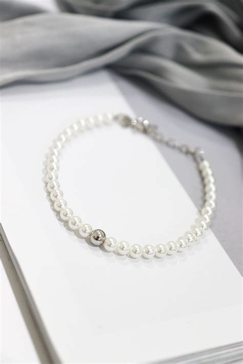 bratara chanel